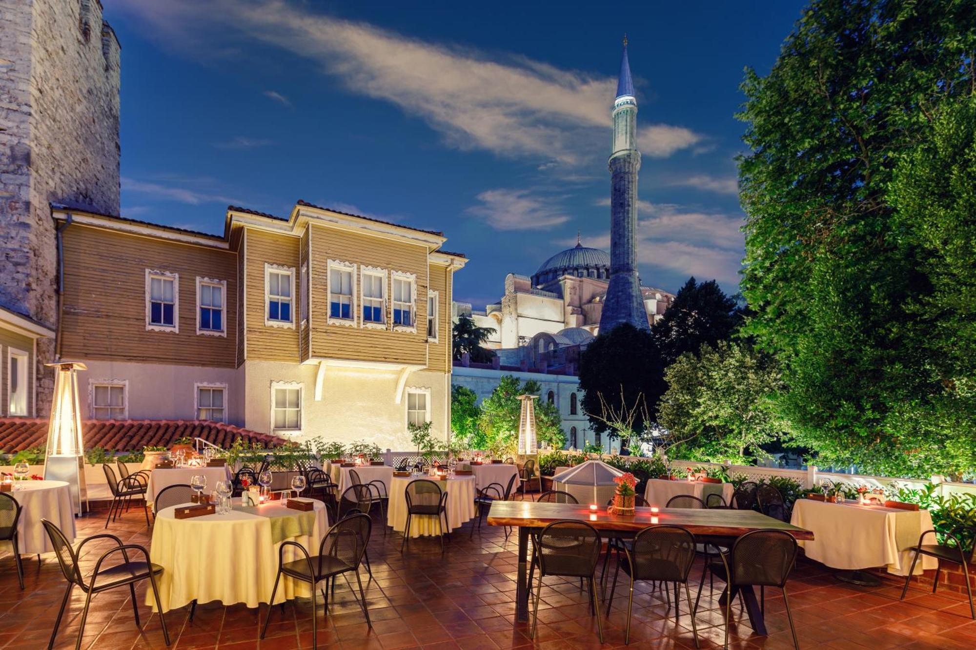 Hagia Sofia Mansions Istanbul, Curio Collection By Hilton Hotel Exterior photo